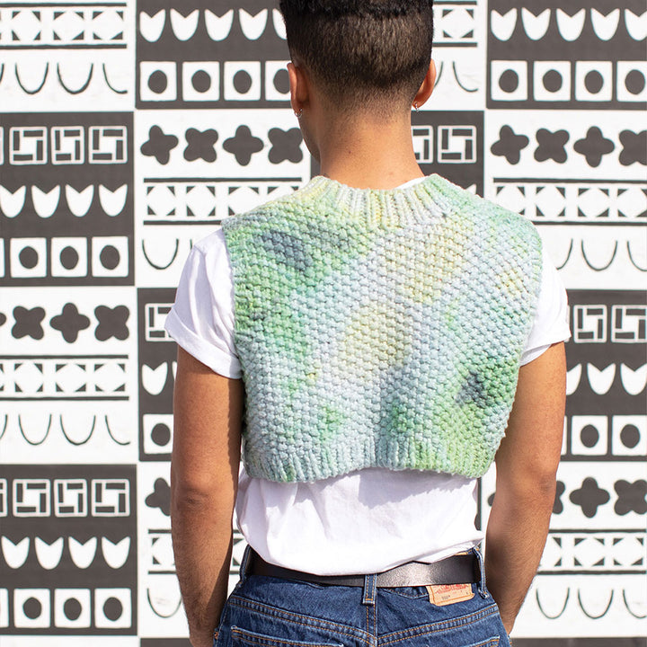 Fitted Cropped Cotton Tie-Dye Sweater With Dog Patch