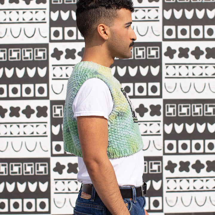 Fitted Cropped Cotton Tie-Dye Sweater With Dog Patch