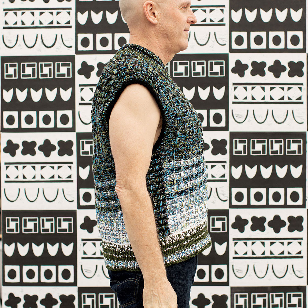 V-Neck Gradient Sweater Vest With Dog Patch