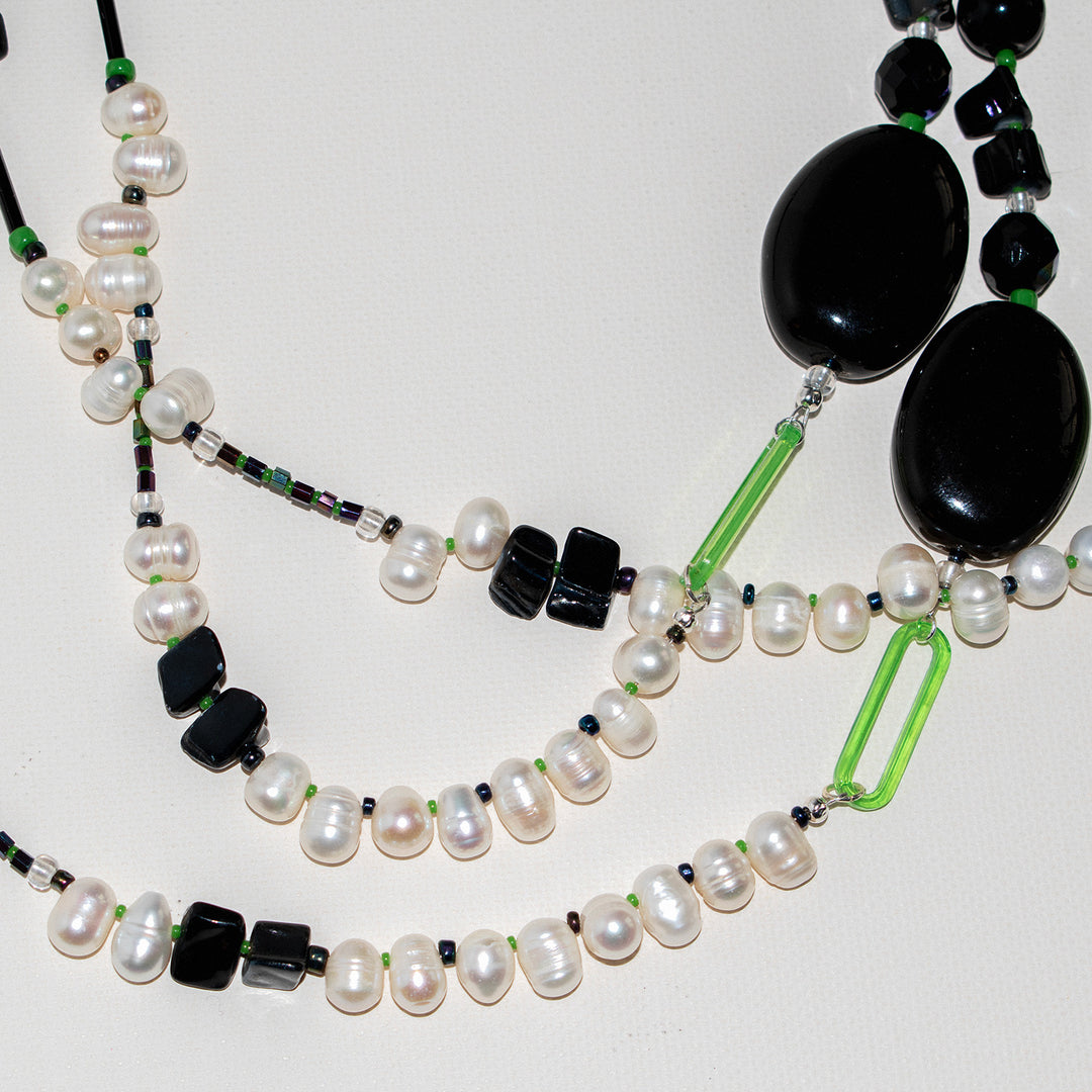 Orvieto Black & White Freshwater Pearl Long Necklace