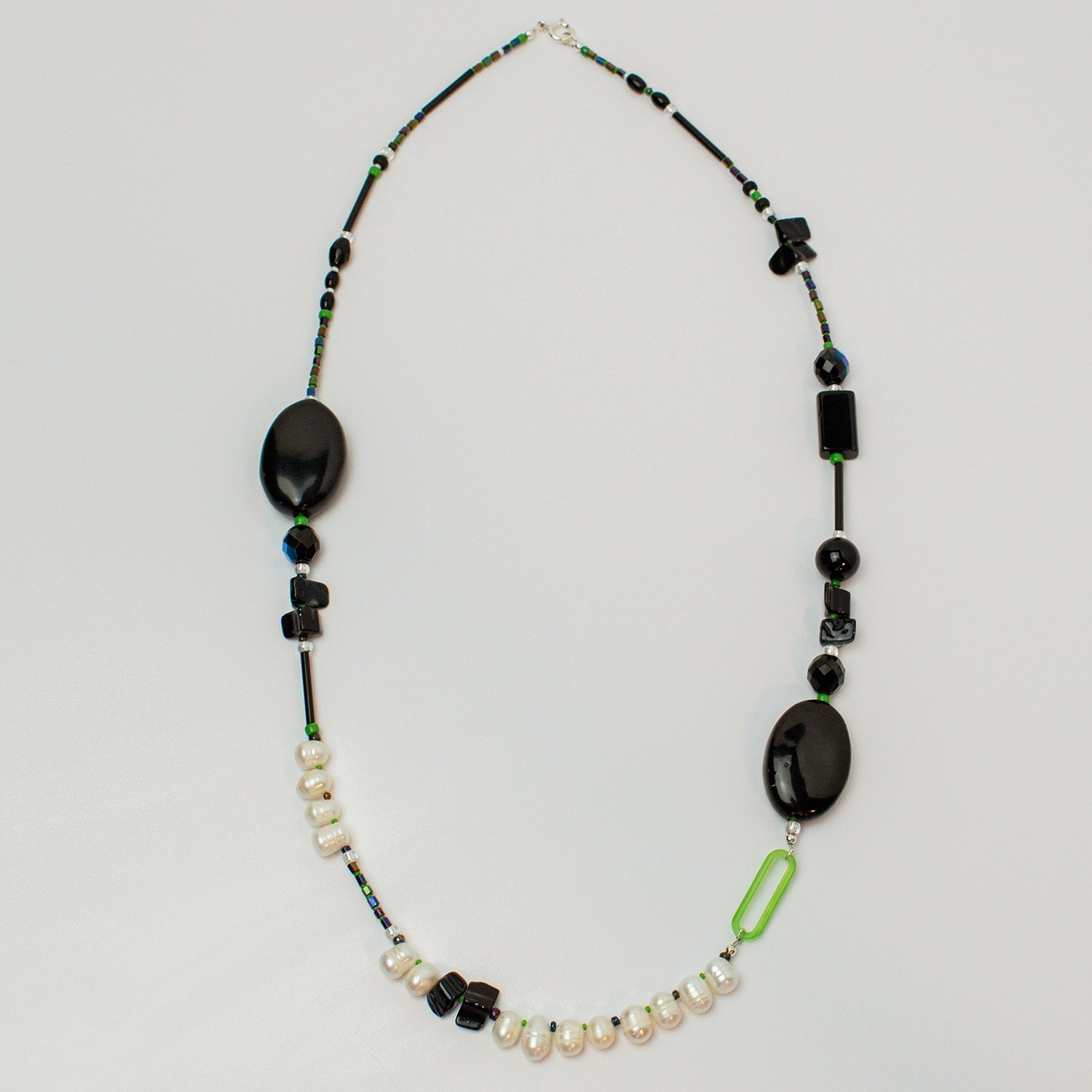 Orvieto Black & White Freshwater Pearl Long Necklace